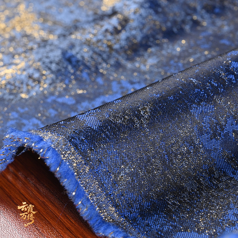 레트로 스타일의 파란색과 금색이 조화된 그라데이션 패턴 - Home Textile 리뷰 및 가격
